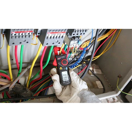 Pinza amperimétrica UNI-T UT210A